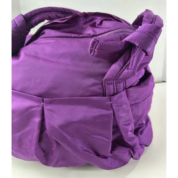 Lululemon Triumph Raspberry Gym School Diaper Duffle Bag *NO Crossbody Strap - Picture 10 of 16